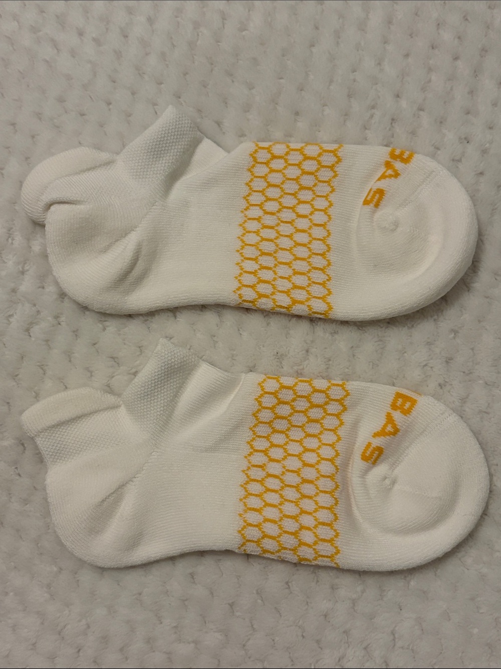 NWOT Bombas Women’s White Ankle Socks, 1 Pair Small 4-7.5